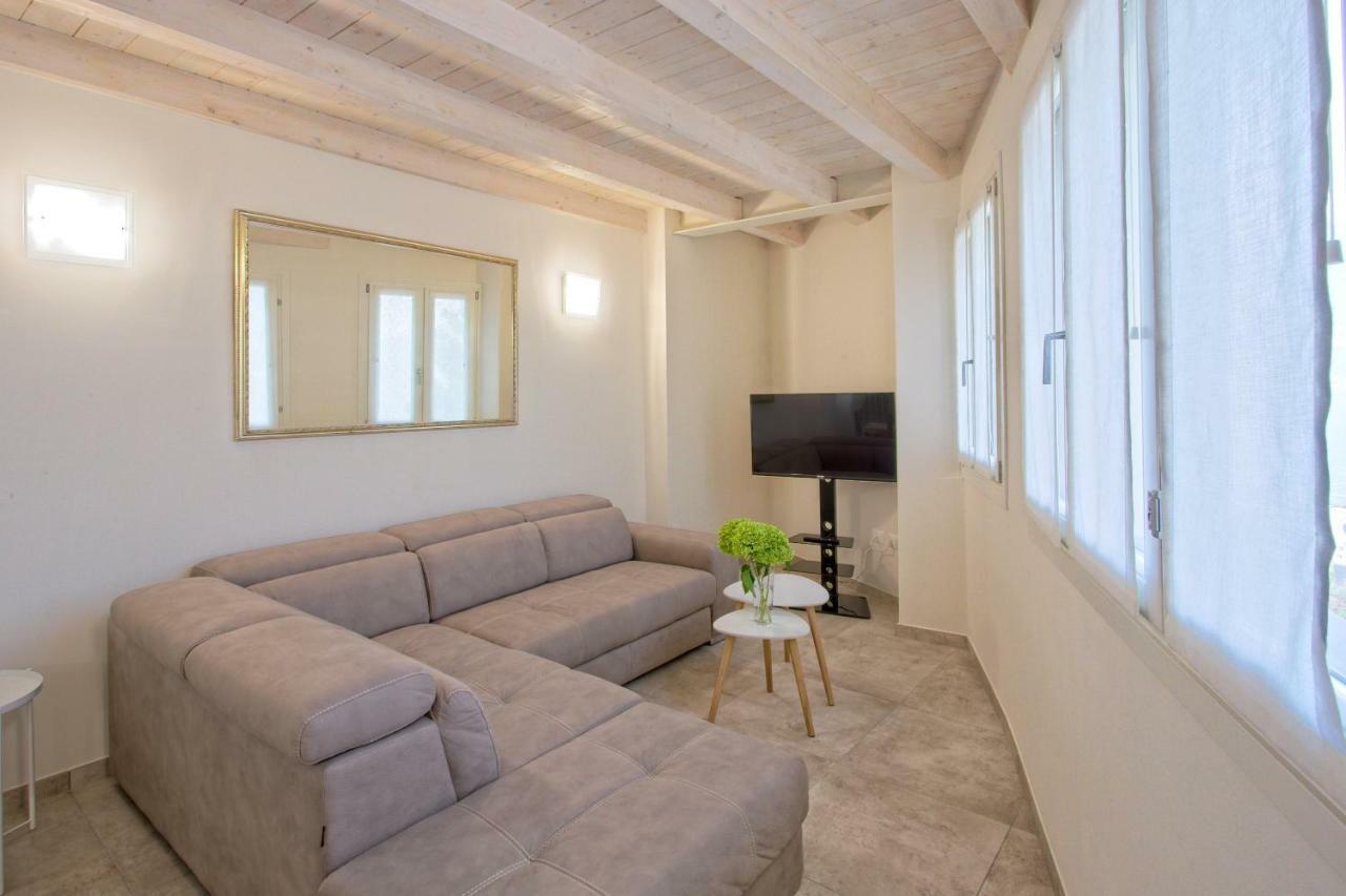 Casa Vacanze Marconi 22 Marone Exterior foto